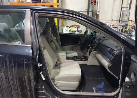 2012 Toyota Camry Le z USA, uszkodzony, nr VIN 4T1BF1FK6CU102790